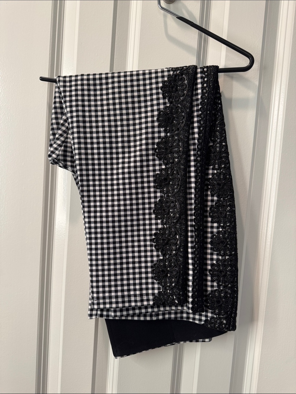 NYGÅRD Luxe Slims Black & White Gingham Crop Pants